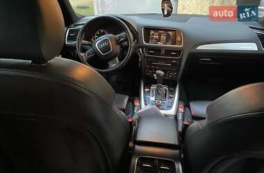 Внедорожник / Кроссовер Audi Q5 2010 в Днепре