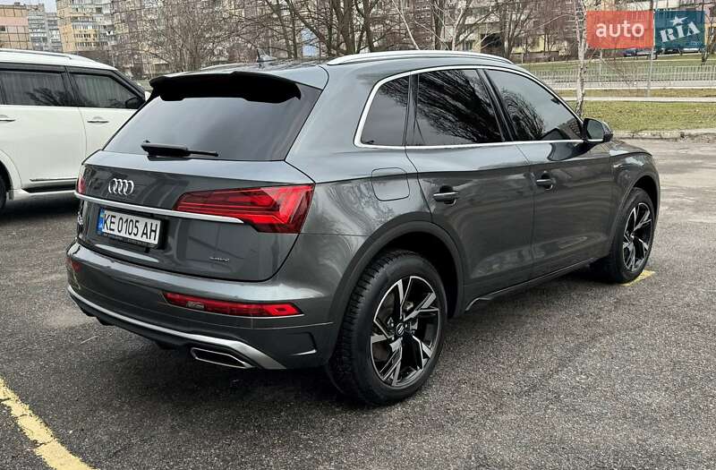 Внедорожник / Кроссовер Audi Q5 2021 в Днепре