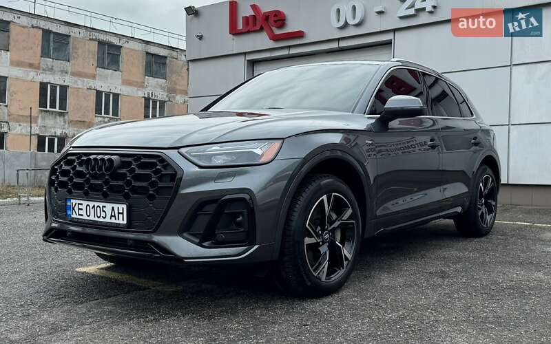 Внедорожник / Кроссовер Audi Q5 2021 в Днепре