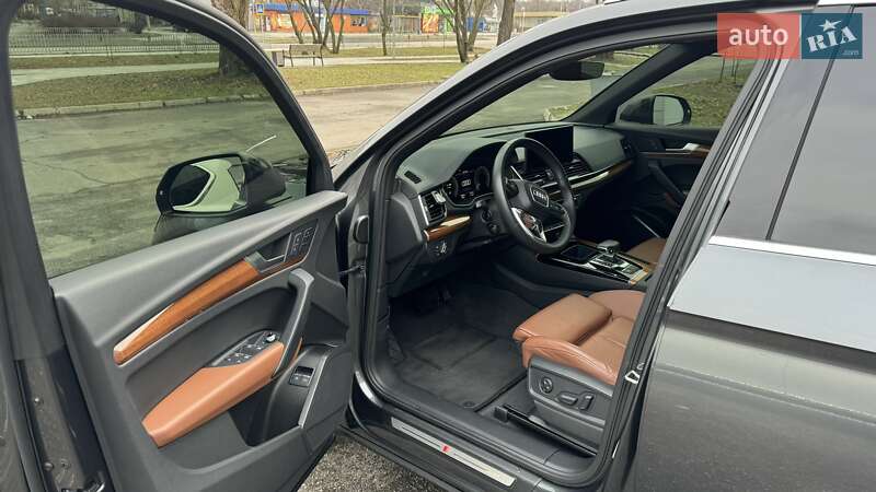 Внедорожник / Кроссовер Audi Q5 2021 в Днепре