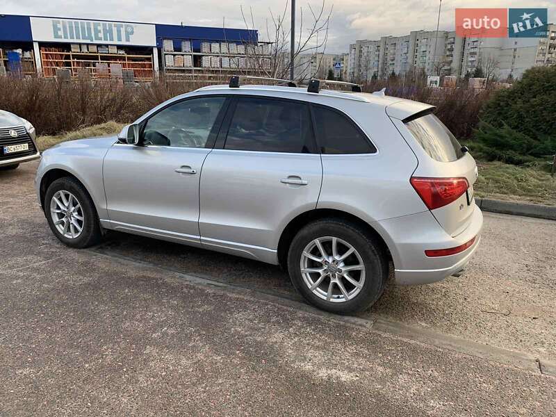Внедорожник / Кроссовер Audi Q5 2010 в Дрогобыче