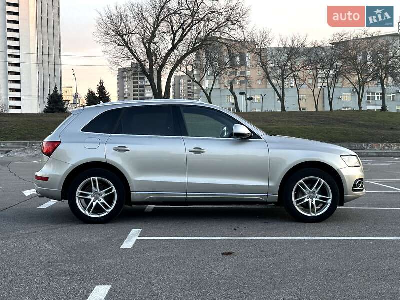 Внедорожник / Кроссовер Audi Q5 2016 в Киеве