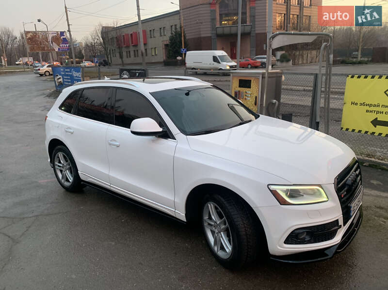 Позашляховик / Кросовер Audi Q5 2016 в Дніпрі