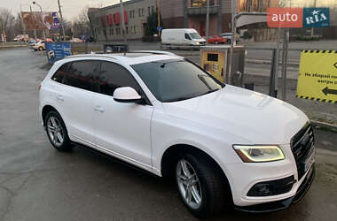 Внедорожник / Кроссовер Audi Q5 2016 в 