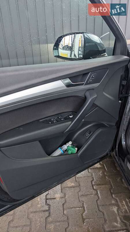 Внедорожник / Кроссовер Audi Q5 2019 в Хмельницком