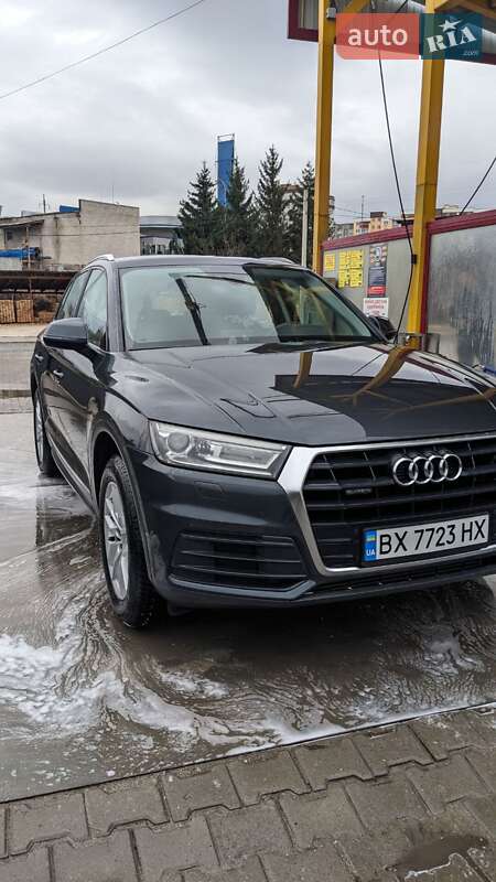 Внедорожник / Кроссовер Audi Q5 2019 в Хмельницком