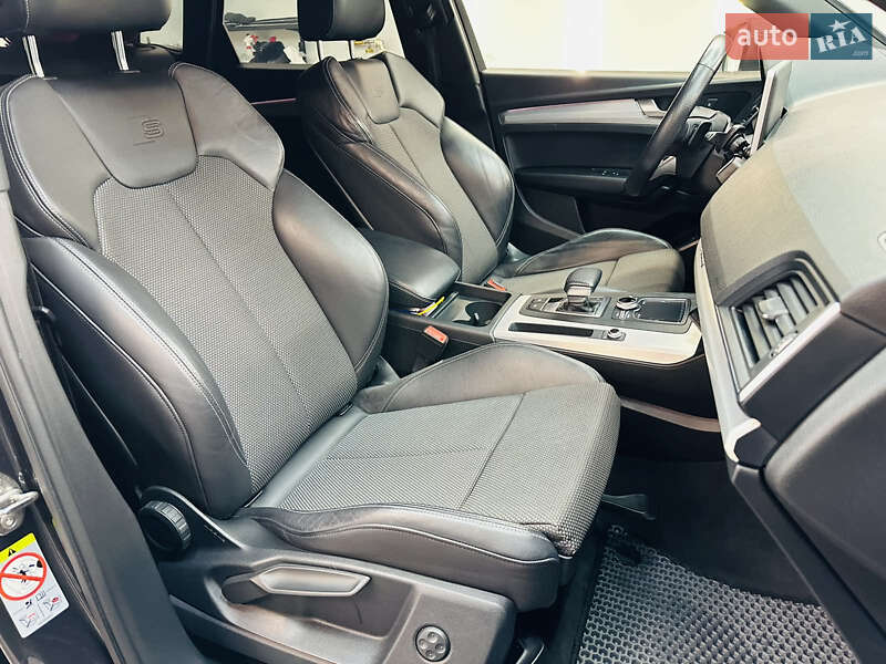 Внедорожник / Кроссовер Audi Q5 2019 в Луцке