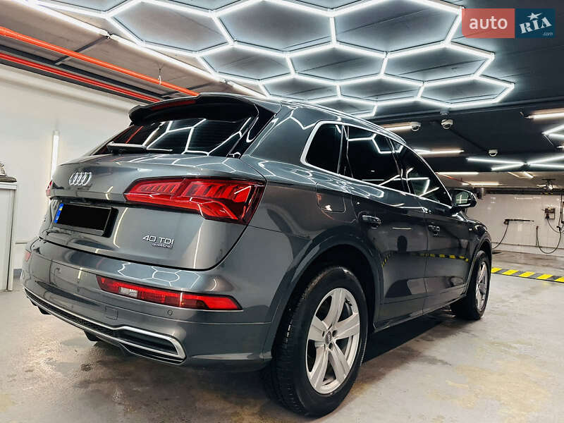 Внедорожник / Кроссовер Audi Q5 2019 в Луцке
