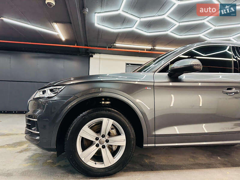 Внедорожник / Кроссовер Audi Q5 2019 в Луцке