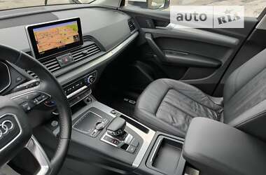 Позашляховик / Кросовер Audi Q5 2017 в Сумах