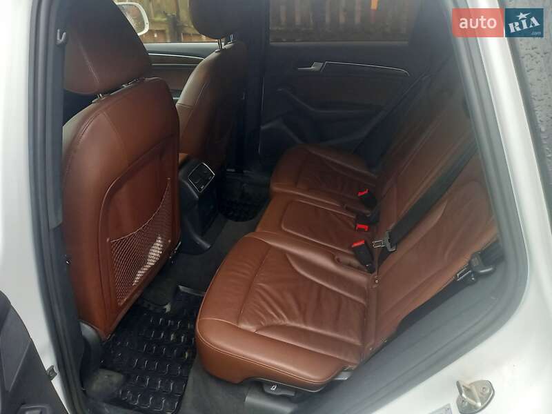 Внедорожник / Кроссовер Audi Q5 2015 в Львове