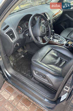 Внедорожник / Кроссовер Audi Q5 2009 в 