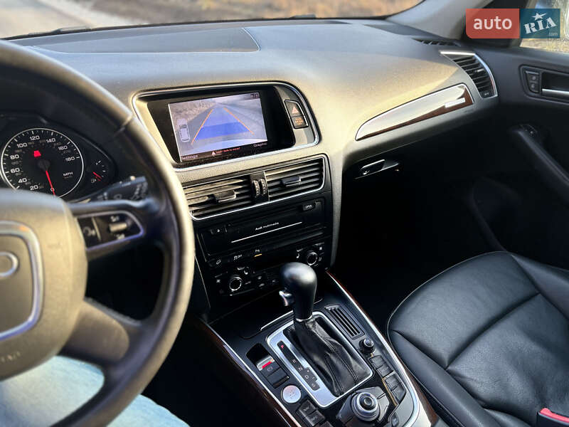 Внедорожник / Кроссовер Audi Q5 2011 в Ивано-Франковске
