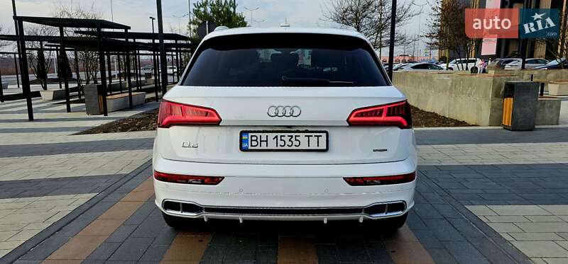 Внедорожник / Кроссовер Audi Q5 2019 в Одессе