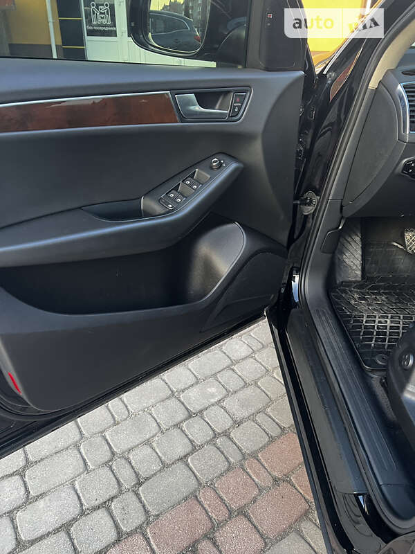 Внедорожник / Кроссовер Audi Q5 2009 в Виннице