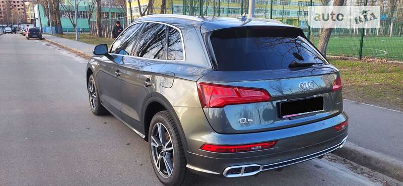 Внедорожник / Кроссовер Audi Q5 2019 в Киеве