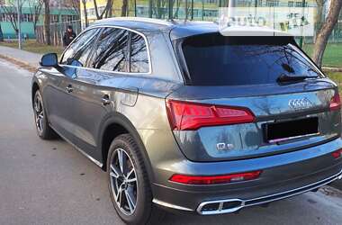 Внедорожник / Кроссовер Audi Q5 2019 в 