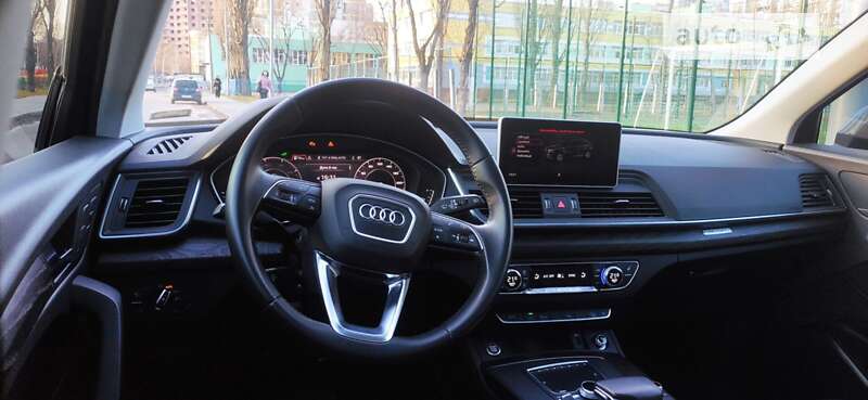 Внедорожник / Кроссовер Audi Q5 2019 в Киеве