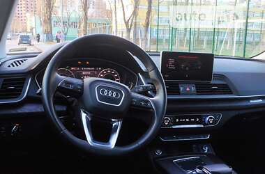 Внедорожник / Кроссовер Audi Q5 2019 в 