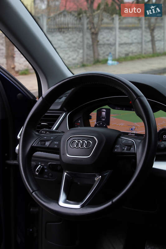 Позашляховик / Кросовер Audi Q5 2017 в Львові