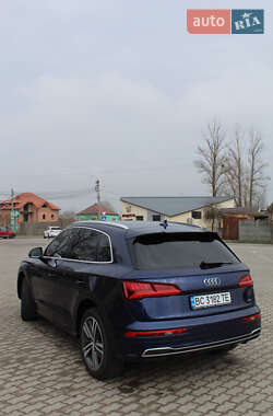 Позашляховик / Кросовер Audi Q5 2017 в Львові