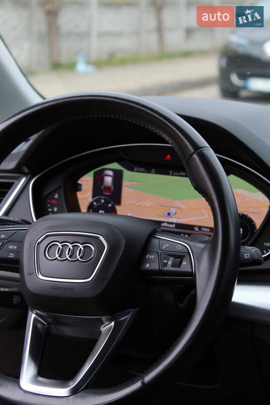 Позашляховик / Кросовер Audi Q5 2017 в Львові