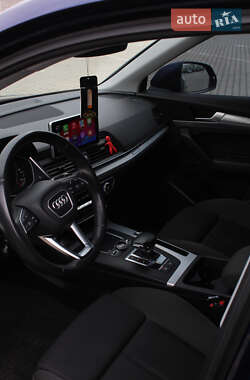 Позашляховик / Кросовер Audi Q5 2017 в Львові