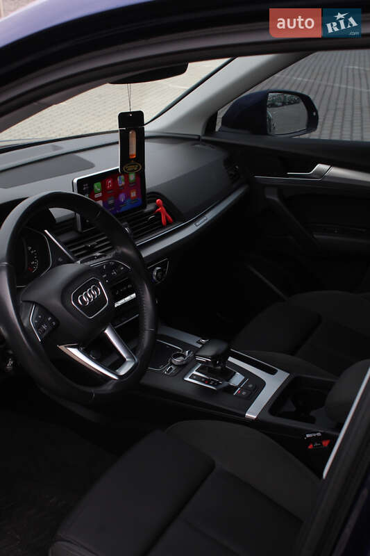 Позашляховик / Кросовер Audi Q5 2017 в Львові