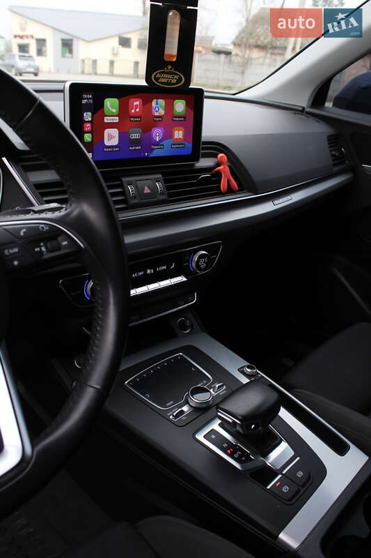 Позашляховик / Кросовер Audi Q5 2017 в Львові