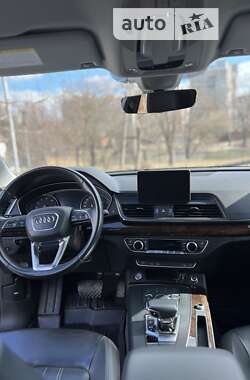 Внедорожник / Кроссовер Audi Q5 2019 в Сумах