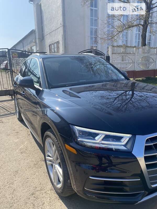 Внедорожник / Кроссовер Audi Q5 2018 в Ивано-Франковске