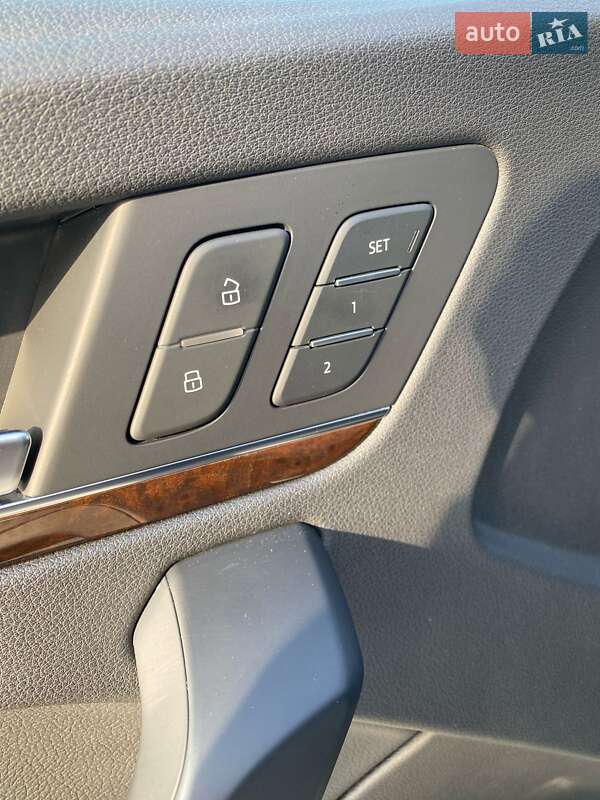 Внедорожник / Кроссовер Audi Q5 2018 в Киеве