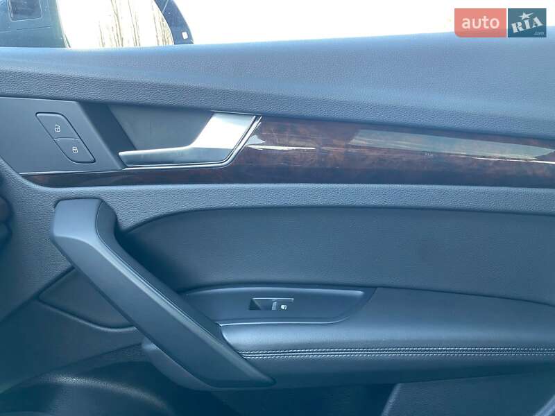 Внедорожник / Кроссовер Audi Q5 2018 в Киеве