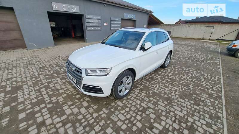 Внедорожник / Кроссовер Audi Q5 2017 в Стрые