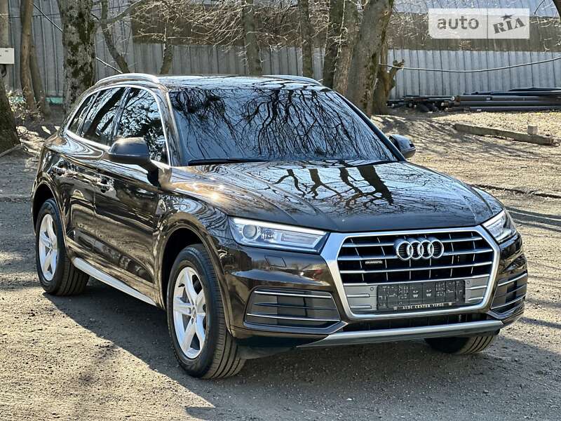 Позашляховик / Кросовер Audi Q5 2018 в Києві
