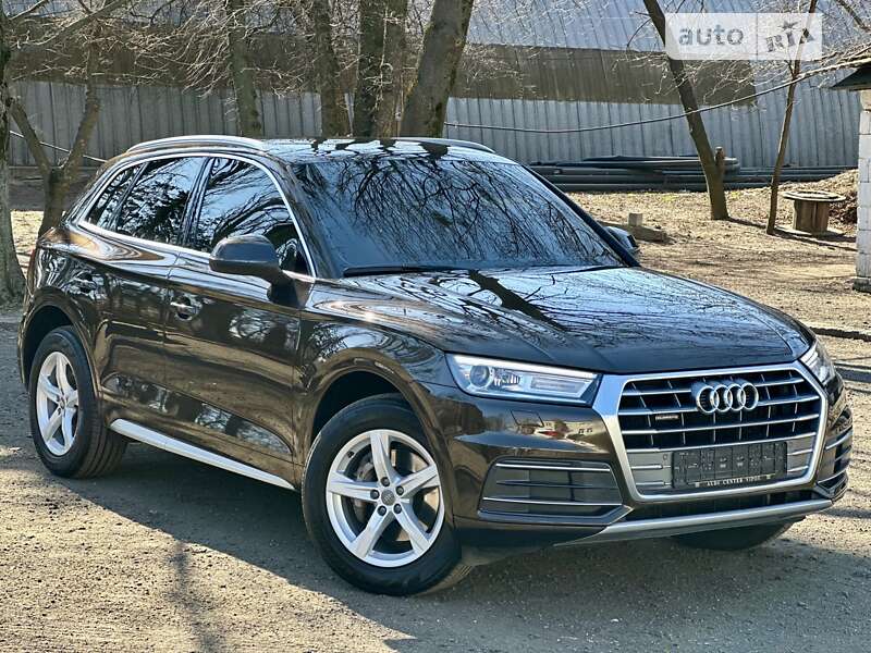 Позашляховик / Кросовер Audi Q5 2018 в Києві