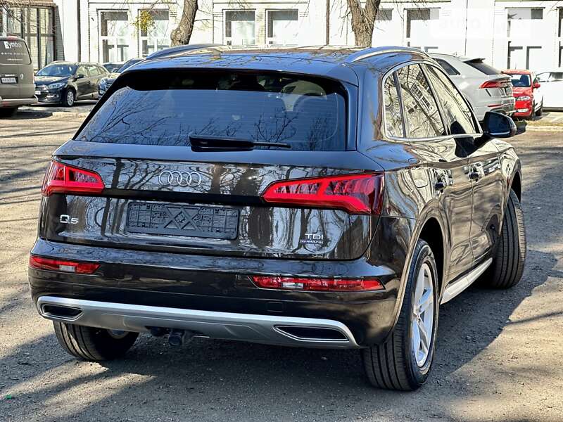 Позашляховик / Кросовер Audi Q5 2018 в Києві