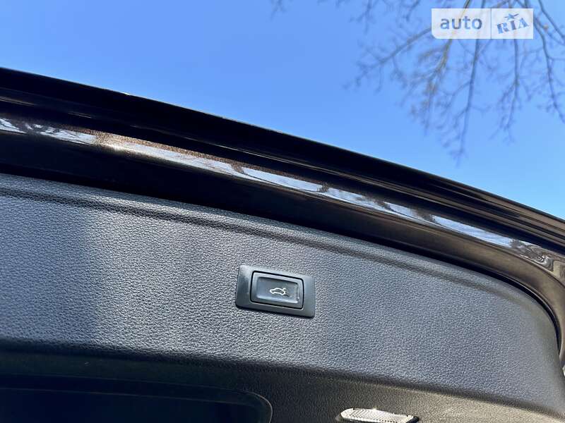 Позашляховик / Кросовер Audi Q5 2018 в Києві