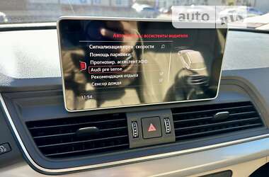 Внедорожник / Кроссовер Audi Q5 2018 в 