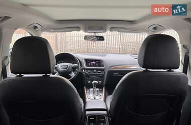 Позашляховик / Кросовер Audi Q5 2016 в Чечельнику