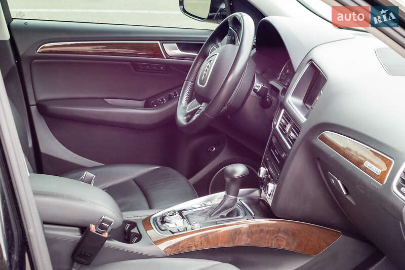 Внедорожник / Кроссовер Audi Q5 2015 в Чернигове