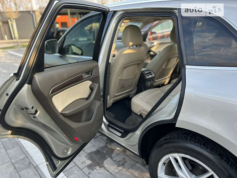 Внедорожник / Кроссовер Audi Q5 2013 в Луцке фото 16 Внедорожник / Кроссовер Audi Q5 2013 в Луцке