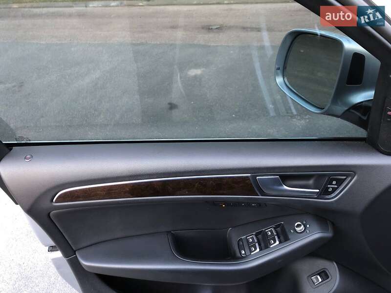 Внедорожник / Кроссовер Audi Q5 2015 в Киеве