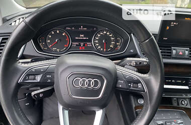 Внедорожник / Кроссовер Audi Q5 2019 в 