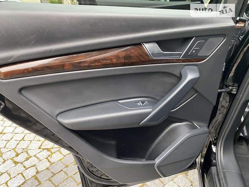 Внедорожник / Кроссовер Audi Q5 2019 в Львове