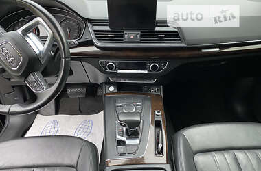 Внедорожник / Кроссовер Audi Q5 2019 в 