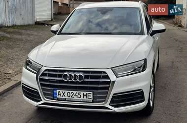 Позашляховик / Кросовер Audi Q5 2018 в Львові