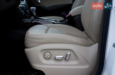 Внедорожник / Кроссовер Audi Q5 2016 в 
