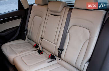 Внедорожник / Кроссовер Audi Q5 2016 в 