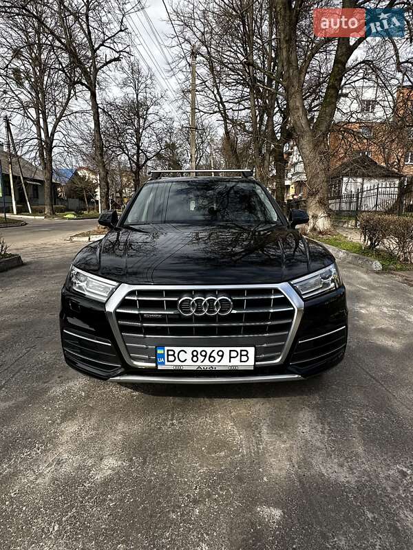 Внедорожник / Кроссовер Audi Q5 2019 в Сокале